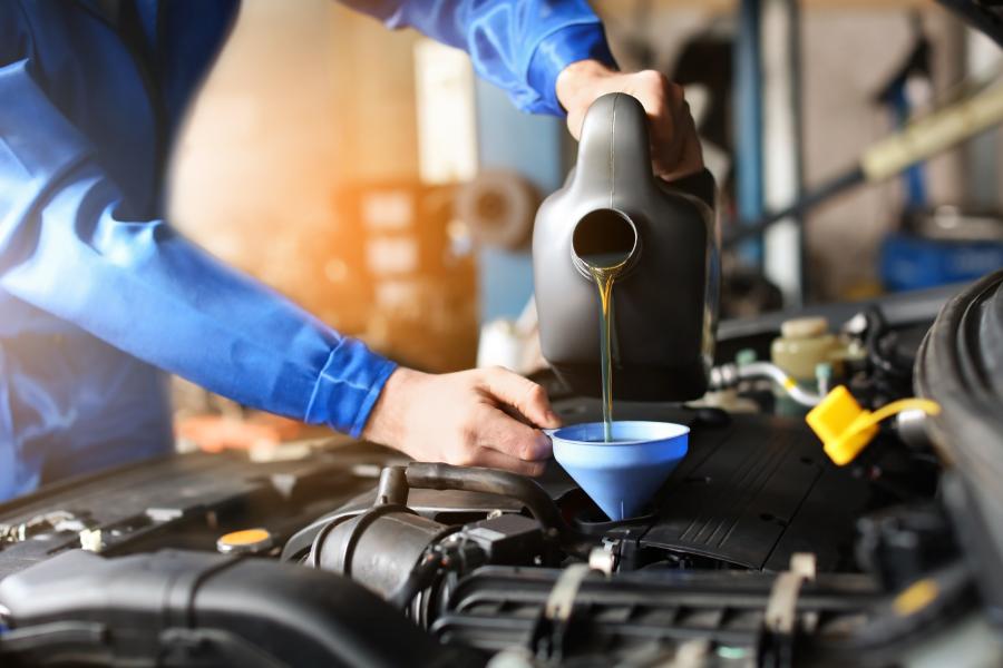 Oil Change Service In Cleveland, TX