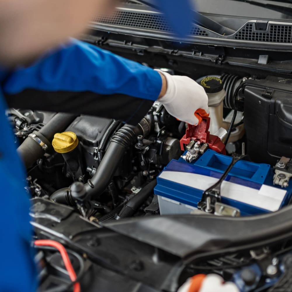 Battery, Starter & Alternator in Cleveland, TX